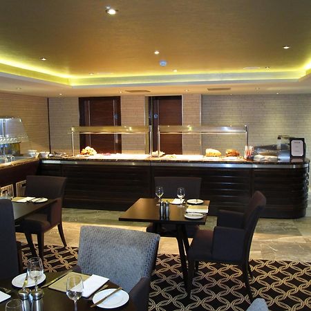 Best Western Heath Court Hotel Ньюмаркет Екстер'єр фото