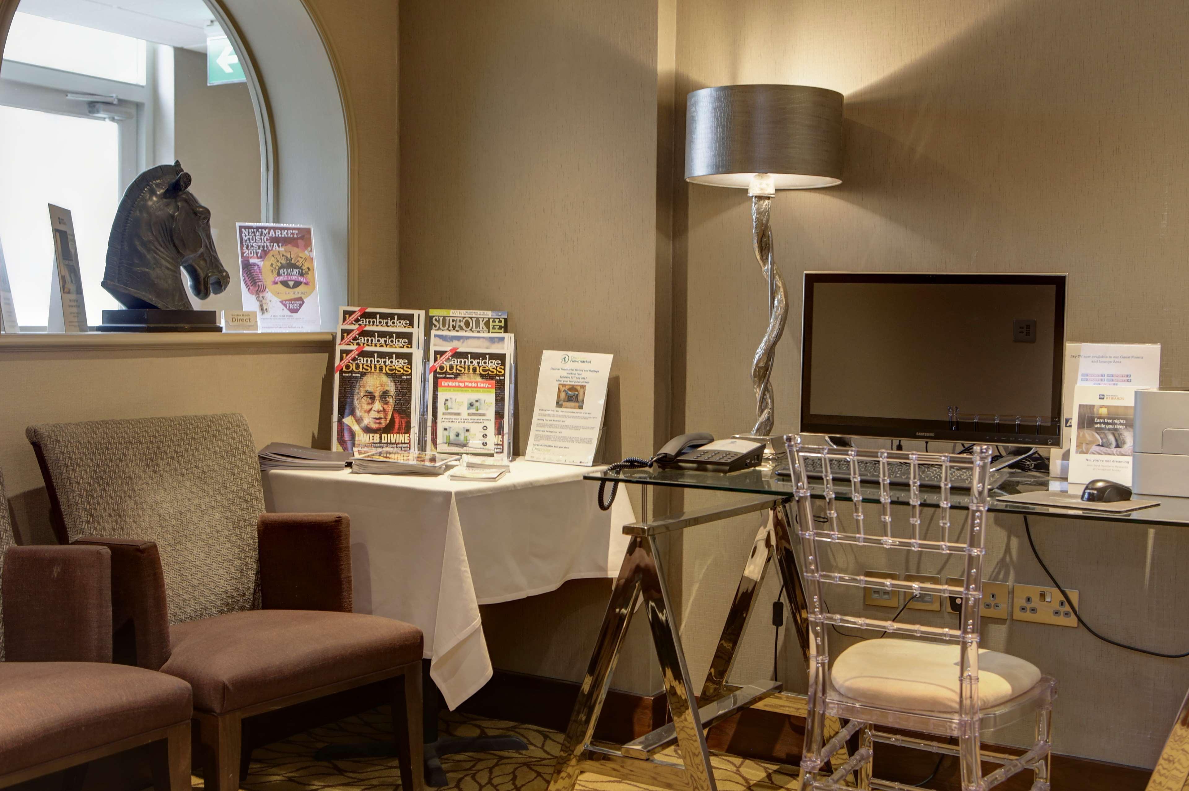 Best Western Heath Court Hotel Ньюмаркет Екстер'єр фото