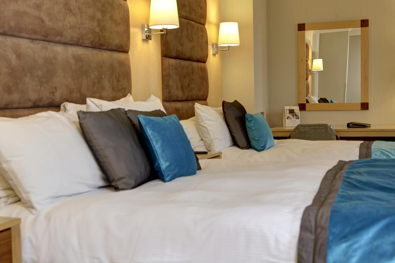 Best Western Heath Court Hotel Ньюмаркет Екстер'єр фото